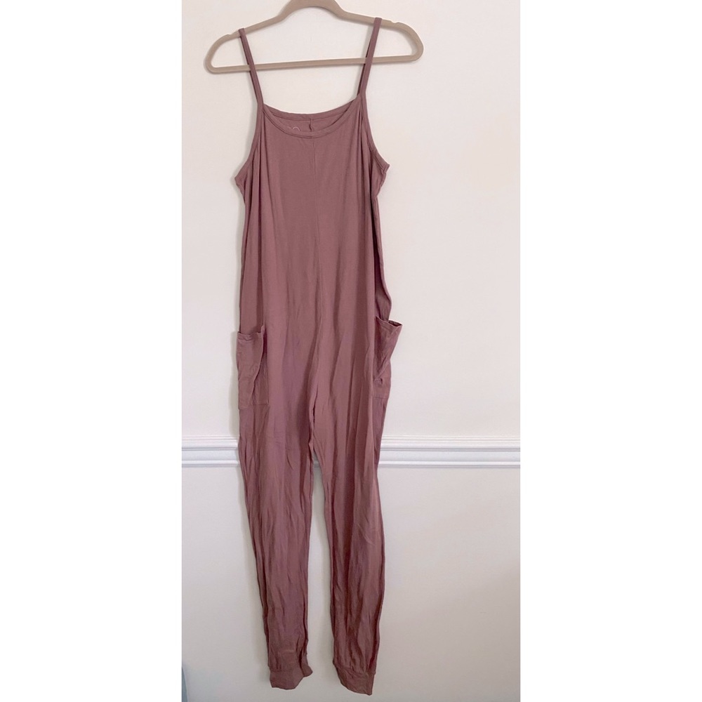 NWOT Paper Label Rose Mauve Pink Thin Ribbed Jumpsuit with Pockets - Size XL